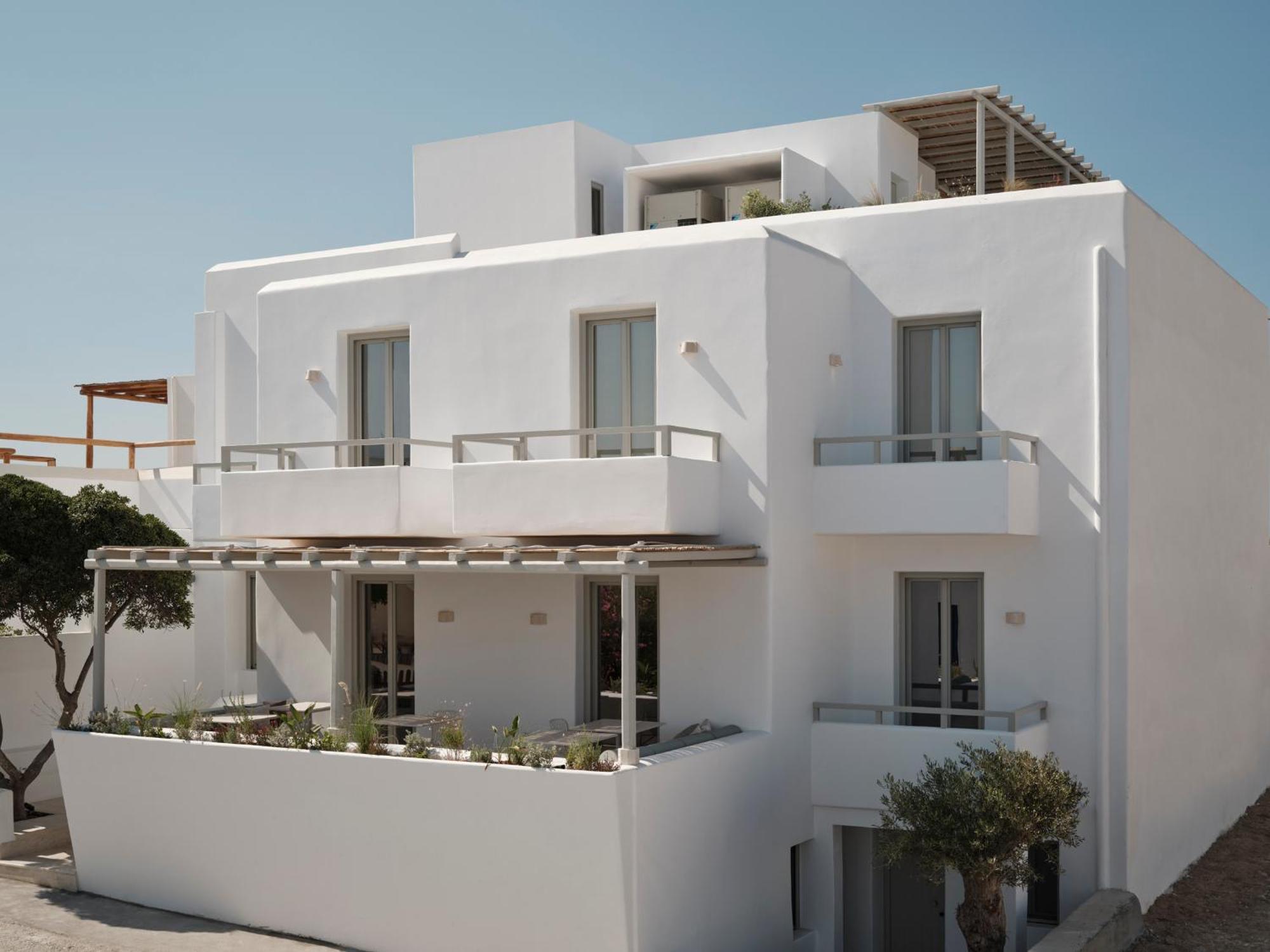 Akria Seaside Suites Науса Екстер'єр фото