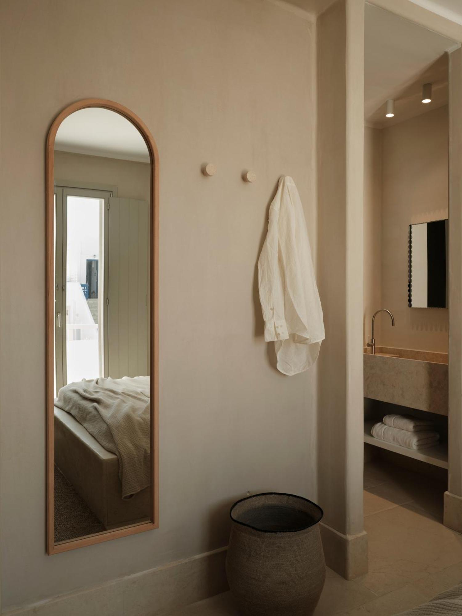 Akria Seaside Suites Науса Екстер'єр фото