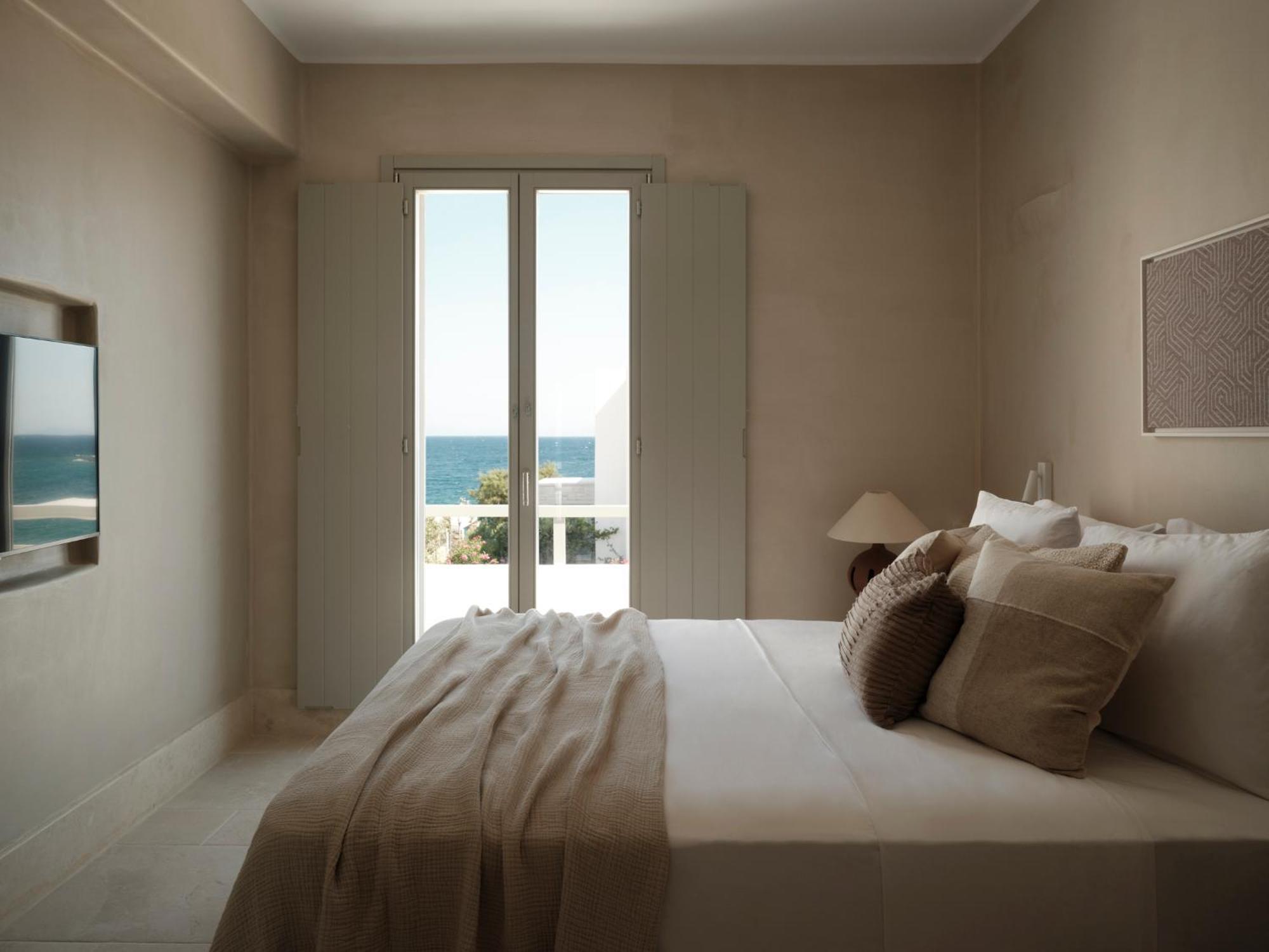 Akria Seaside Suites Науса Екстер'єр фото