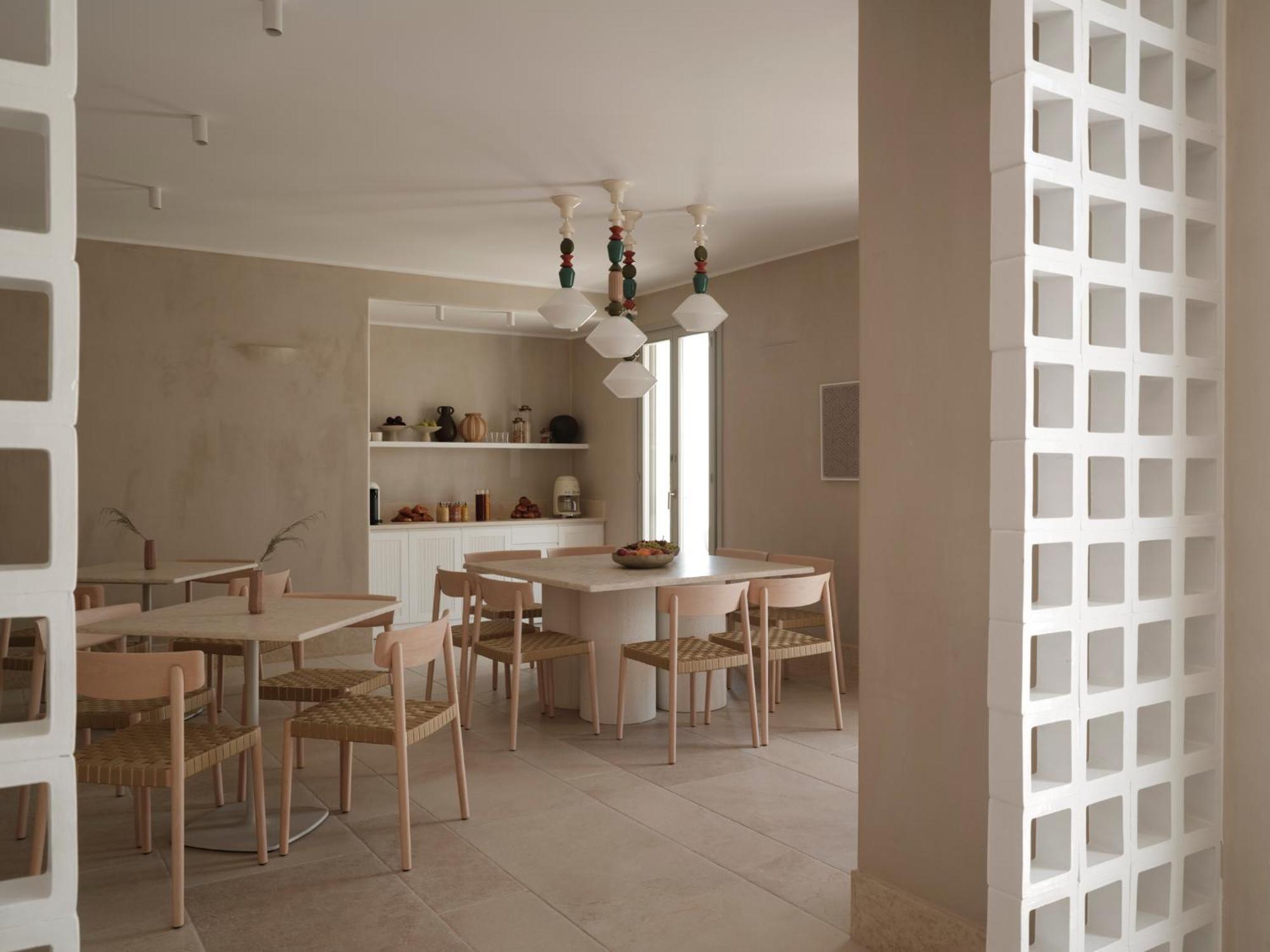 Akria Seaside Suites Науса Екстер'єр фото
