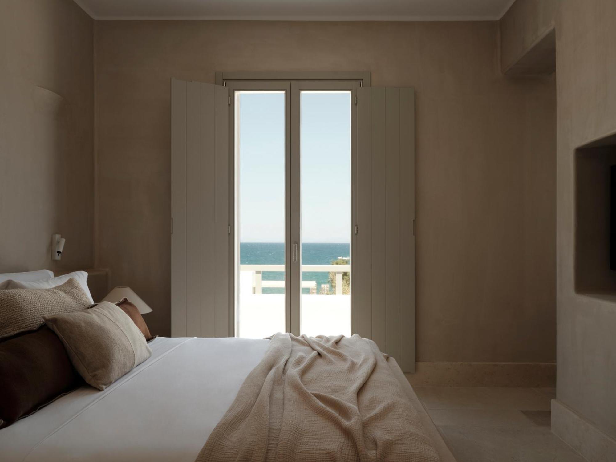 Akria Seaside Suites Науса Екстер'єр фото